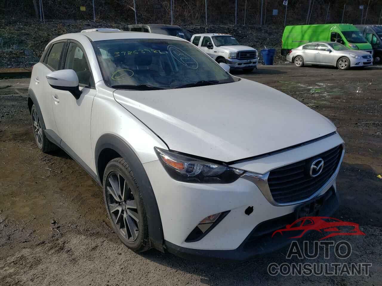 MAZDA CX-3 2018 - JM1DKFC74J0311259