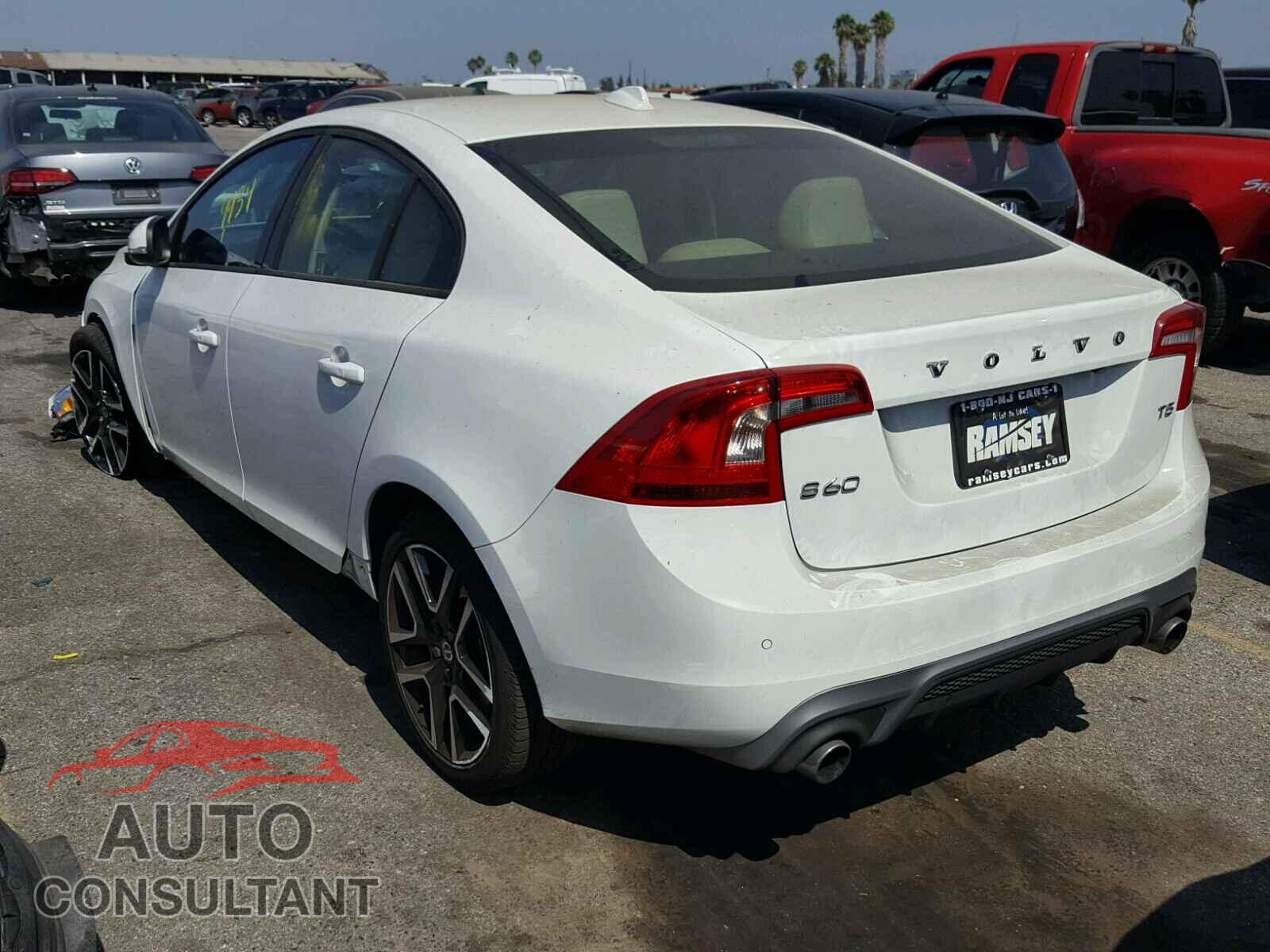 VOLVO S60 2017 - YV126MFL5H2425143
