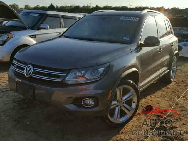 VOLKSWAGEN TIGUAN 2015 - WVGAV7AX9FW068471