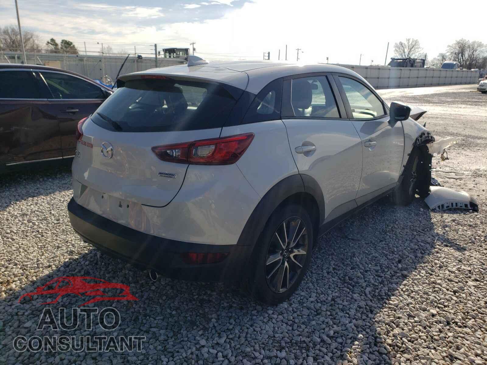MAZDA CX-3 2017 - JM1DKFC77H0142199