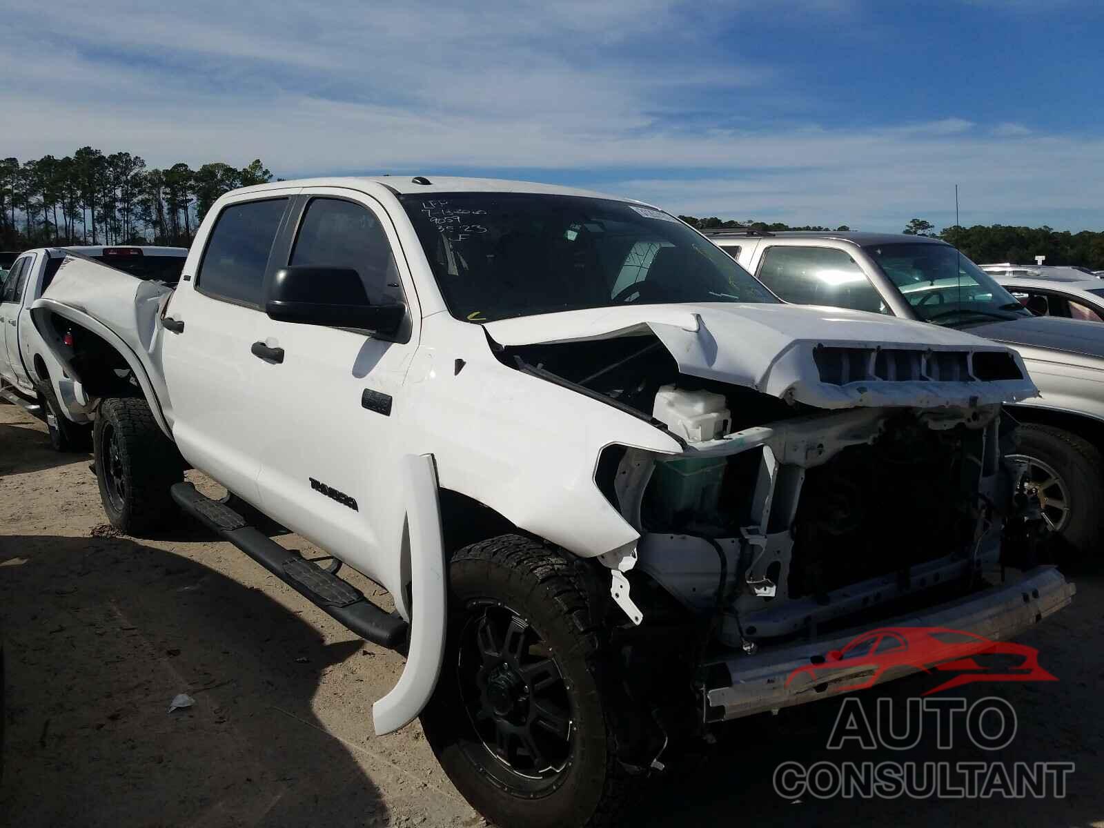 TOYOTA TUNDRA 2017 - 5TFDW5F19HX629059