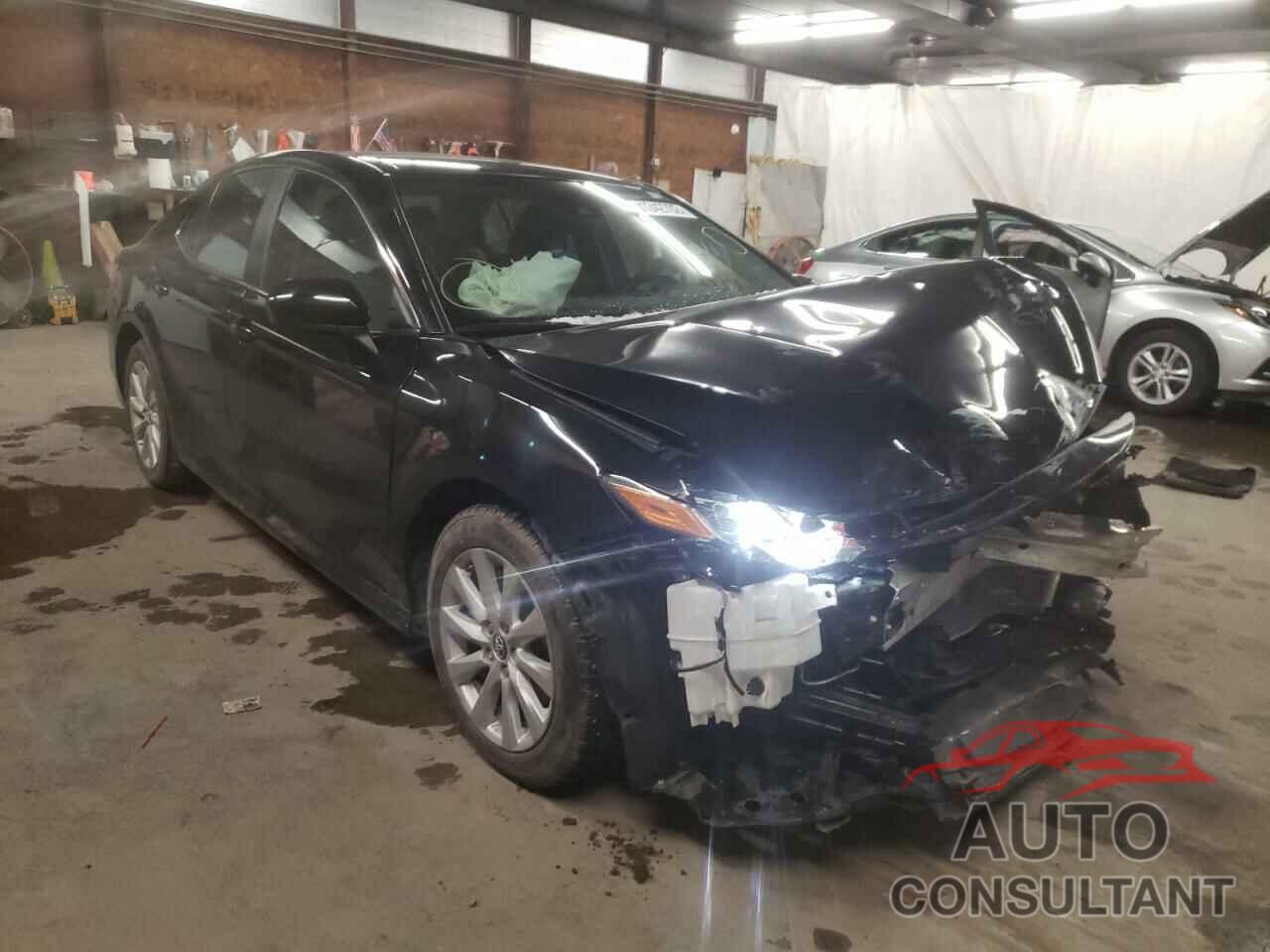 TOYOTA CAMRY 2019 - 4T1B11HK1KU803215