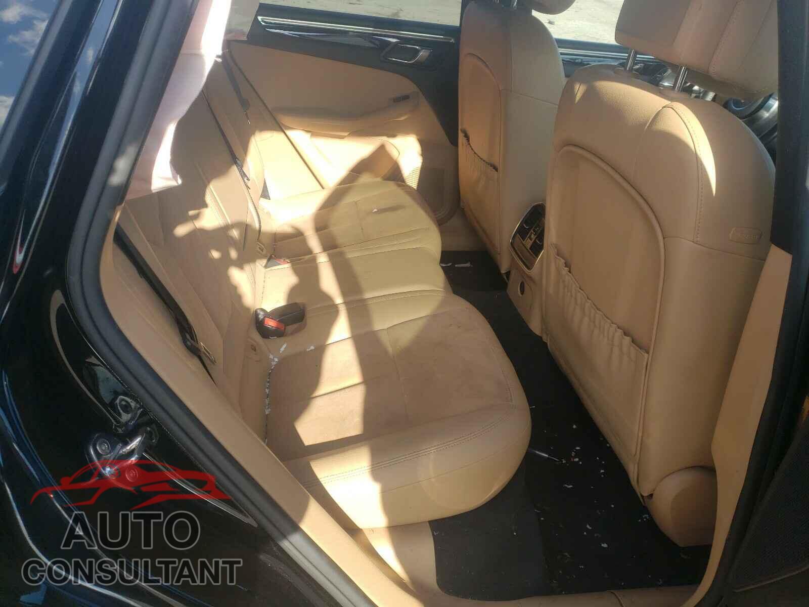 PORSCHE MACAN 2017 - WP1AA2A56HLB08364