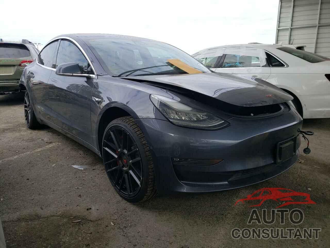 TESLA MODEL 3 2018 - 5YJ3E1EA8JF026645