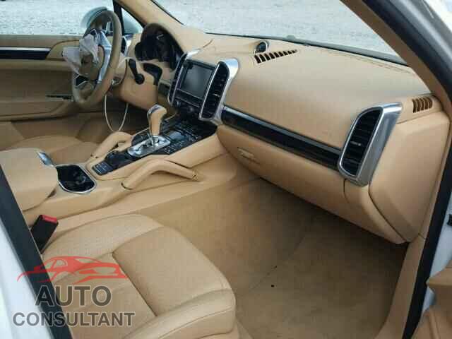 PORSCHE CAYENNE 2016 - WP1AA2A2XGLA11091