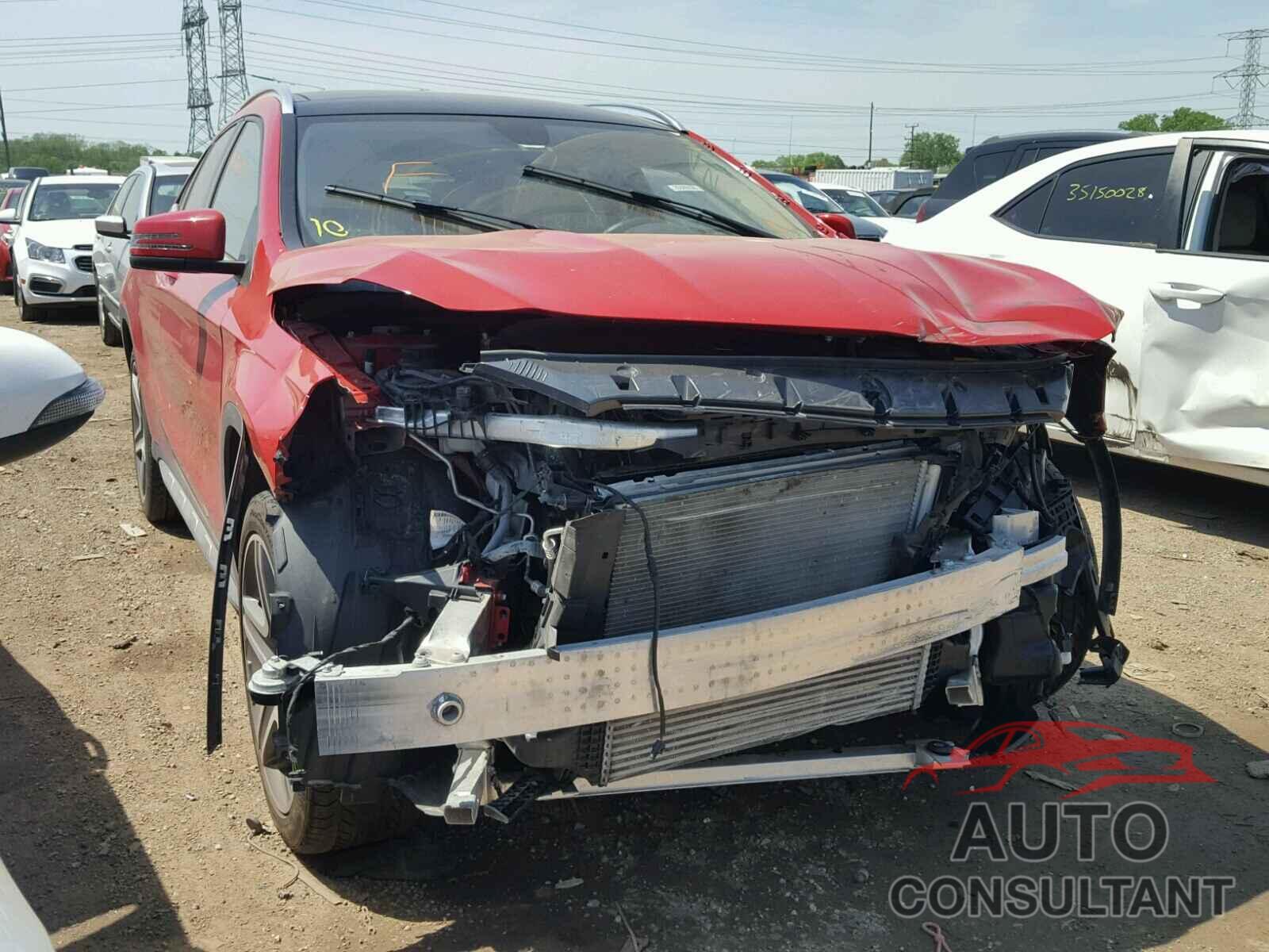 MERCEDES-BENZ GLA250 2015 - WDCTG4GB4FJ085784