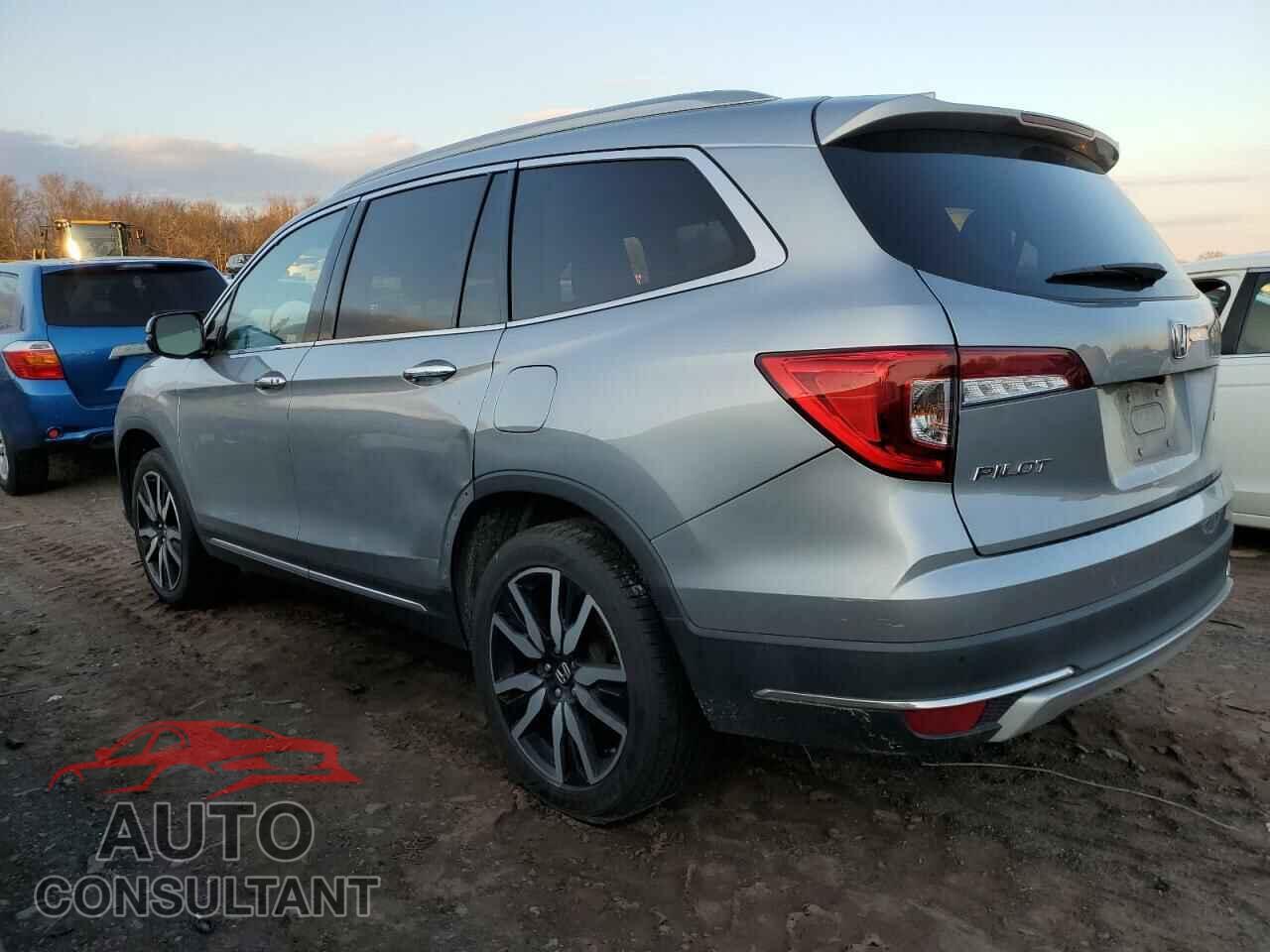 HONDA PILOT 2019 - 5FNYF6H03KB095439
