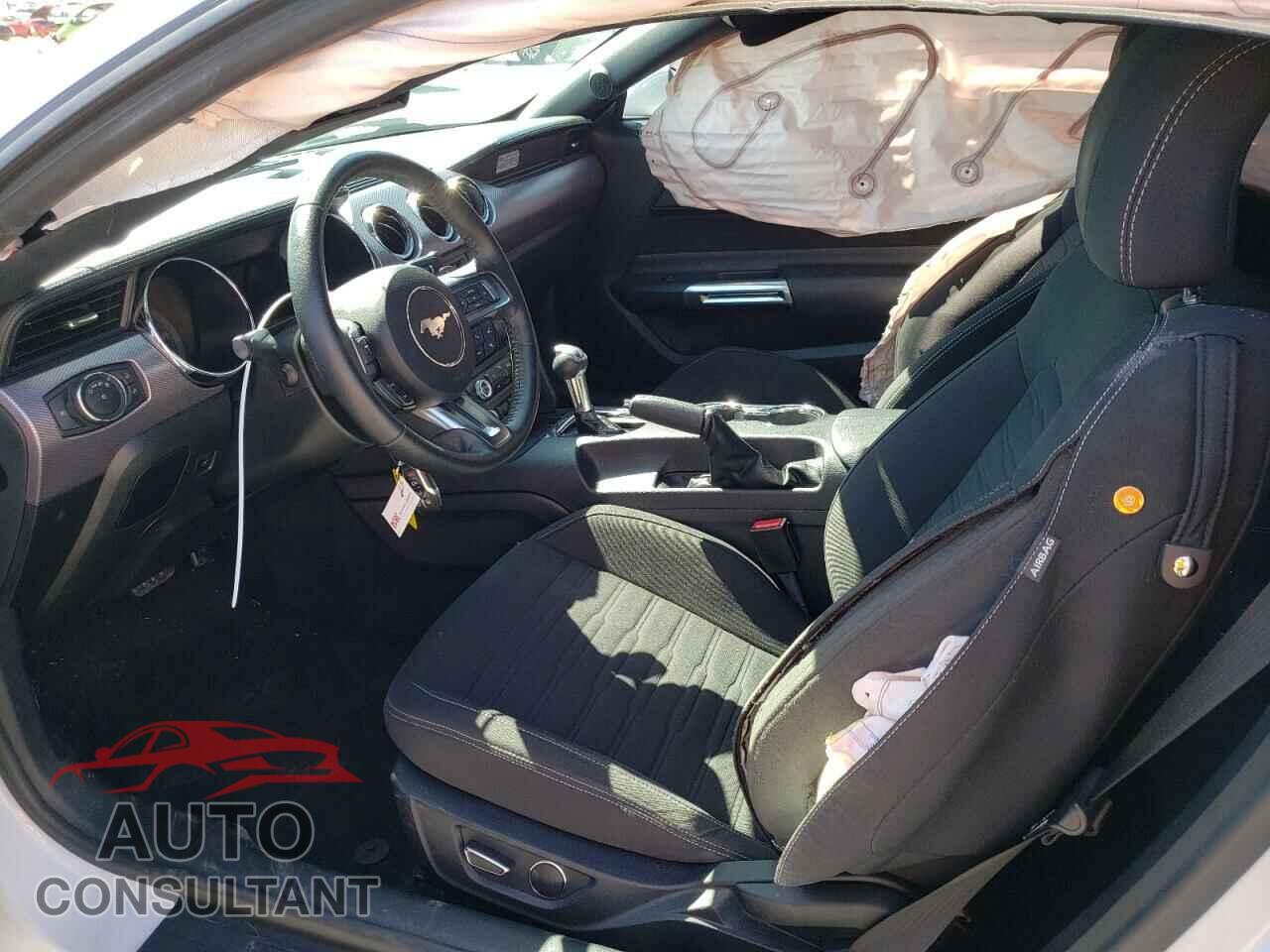 FORD MUSTANG 2017 - 1FA6P8TH8H5213546