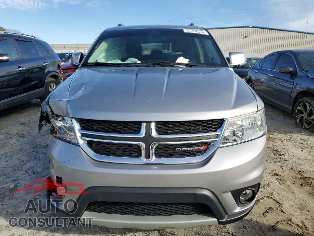DODGE JOURNEY 2019 - 3C4PDCBB1KT758261