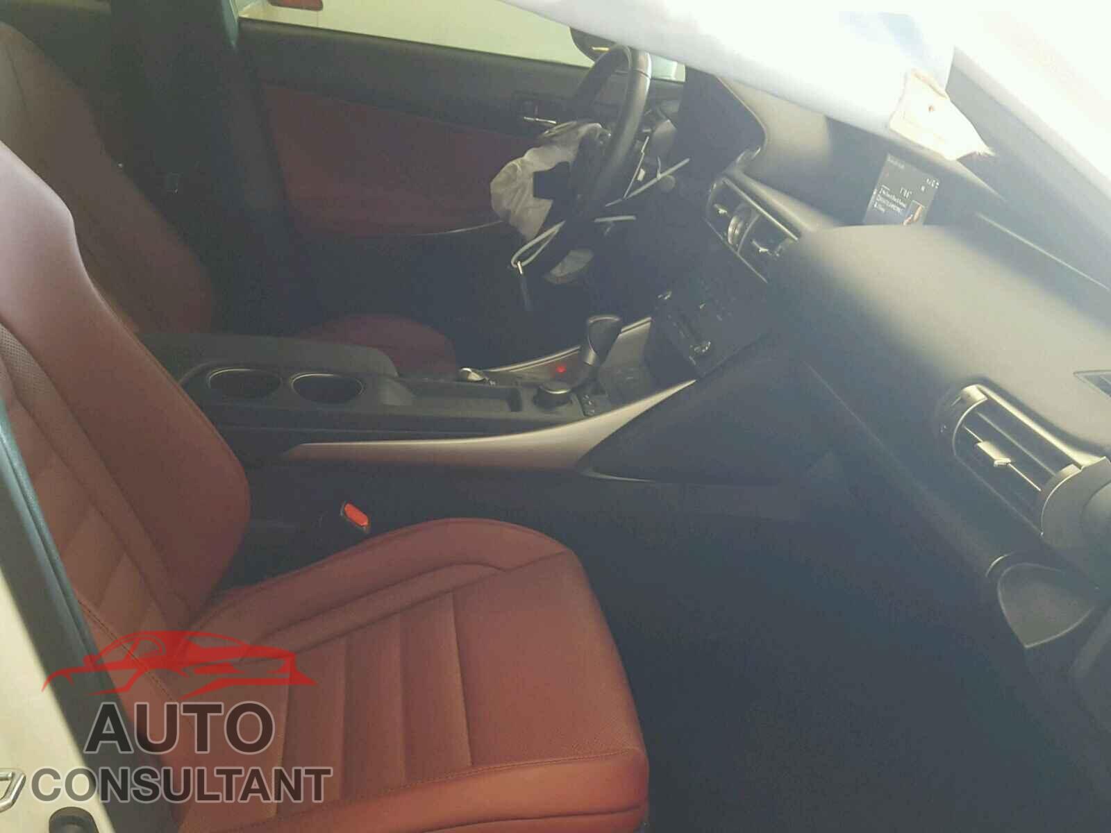 LEXUS IS 2016 - JTHCM1D29G5008595
