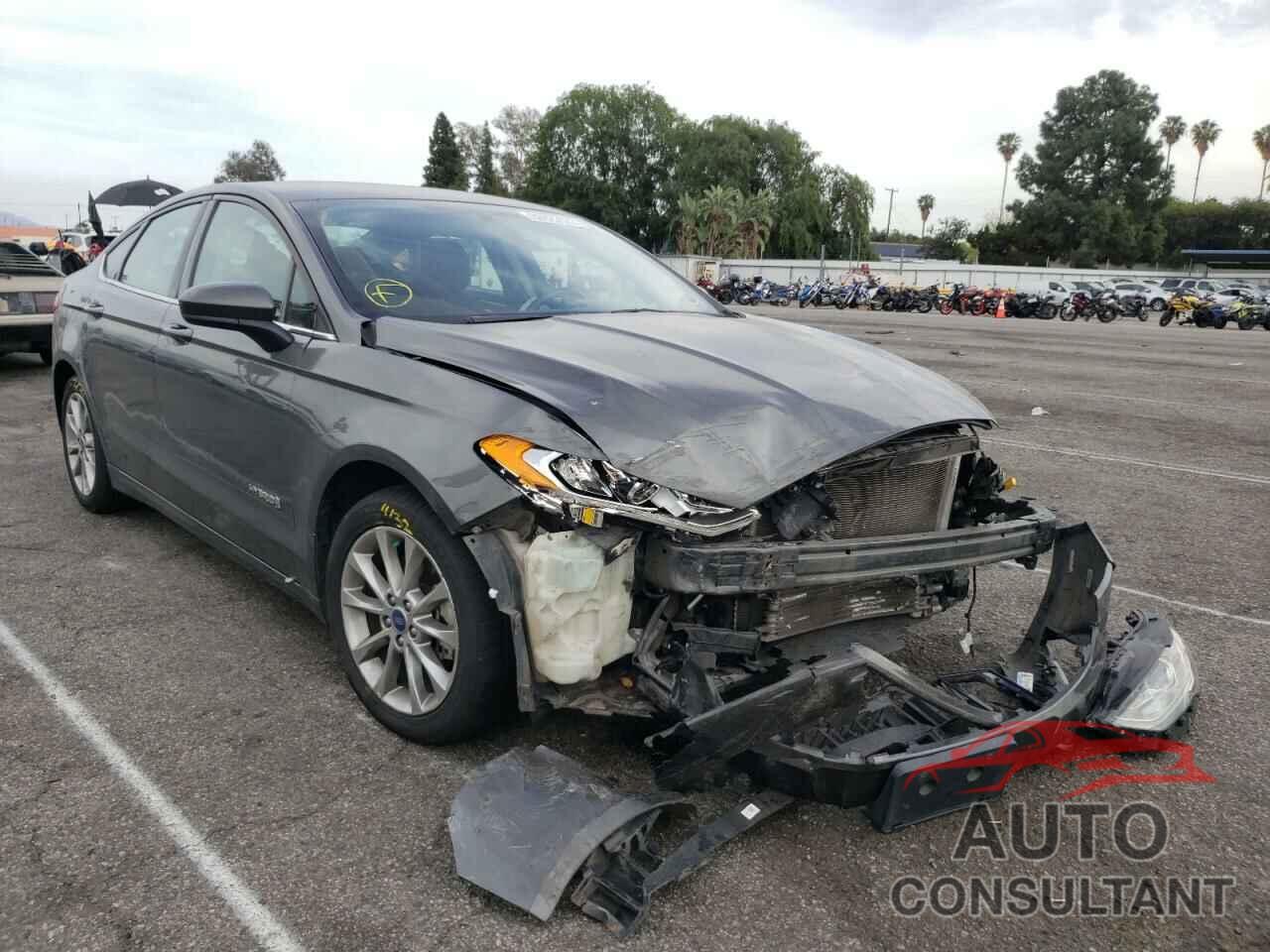 FORD FUSION 2017 - 3FA6P0LU5HR384590