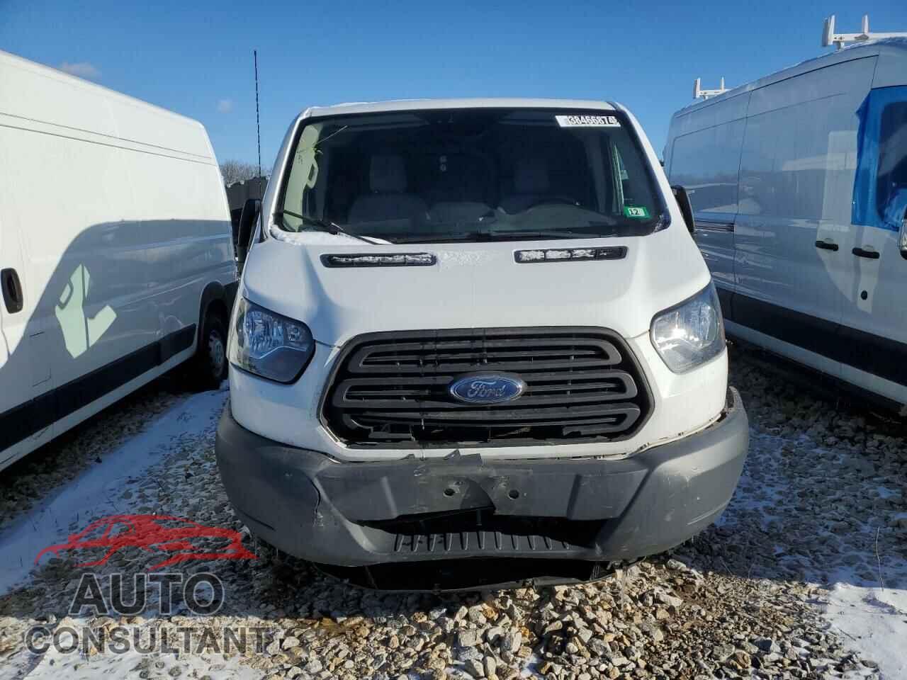 FORD TRANSIT 2018 - 1FTYR1YMXJKB07424