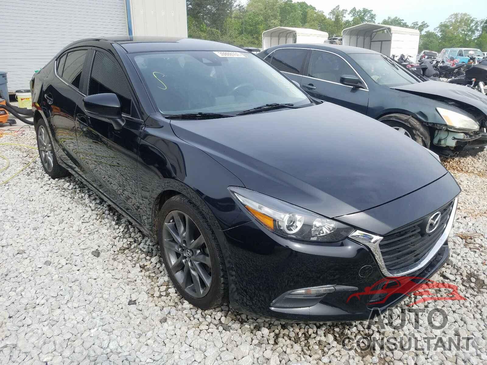 MAZDA 3 2018 - 3MZBN1V36JM240409