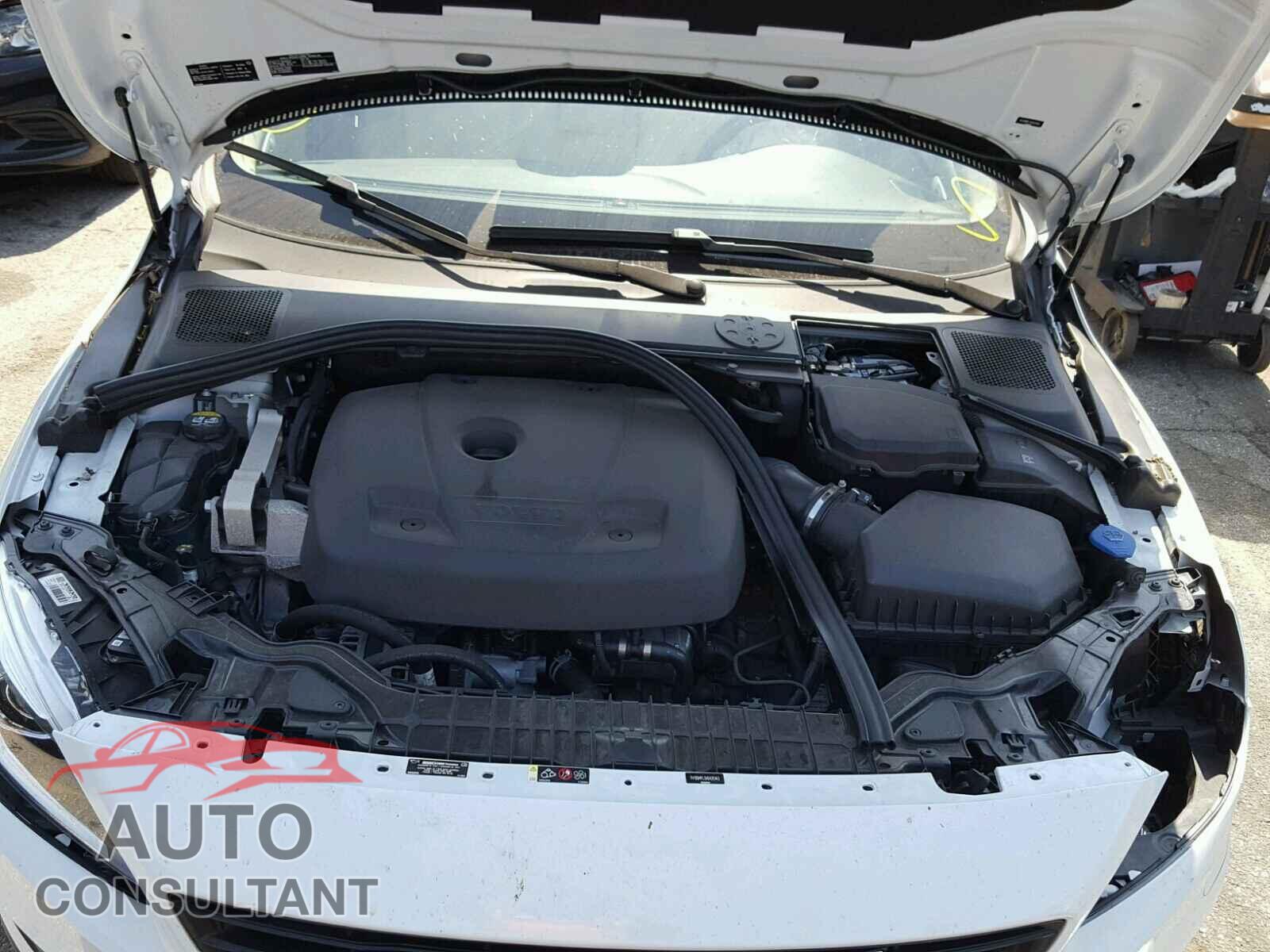 VOLVO S60 2017 - YV126MFL5H2425143