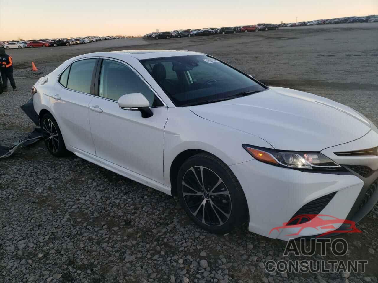 TOYOTA CAMRY 2019 - 4T1B11HK2KU179022