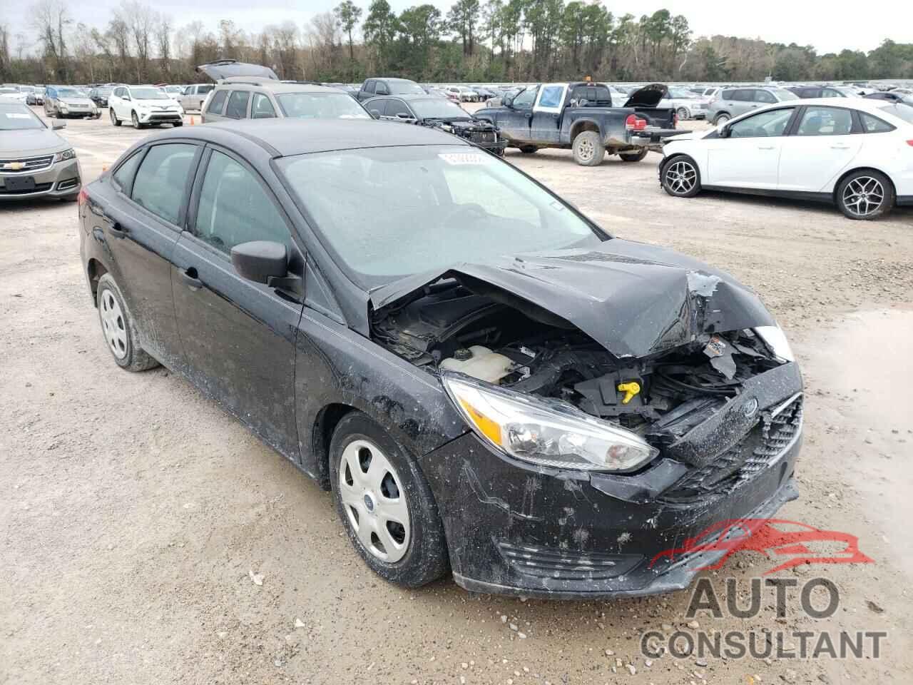 FORD FOCUS 2017 - 1FADP3E28HL329019