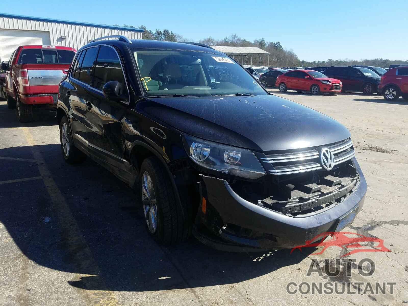 VOLKSWAGEN TIGUAN 2017 - WVGRV7AX2HW505166