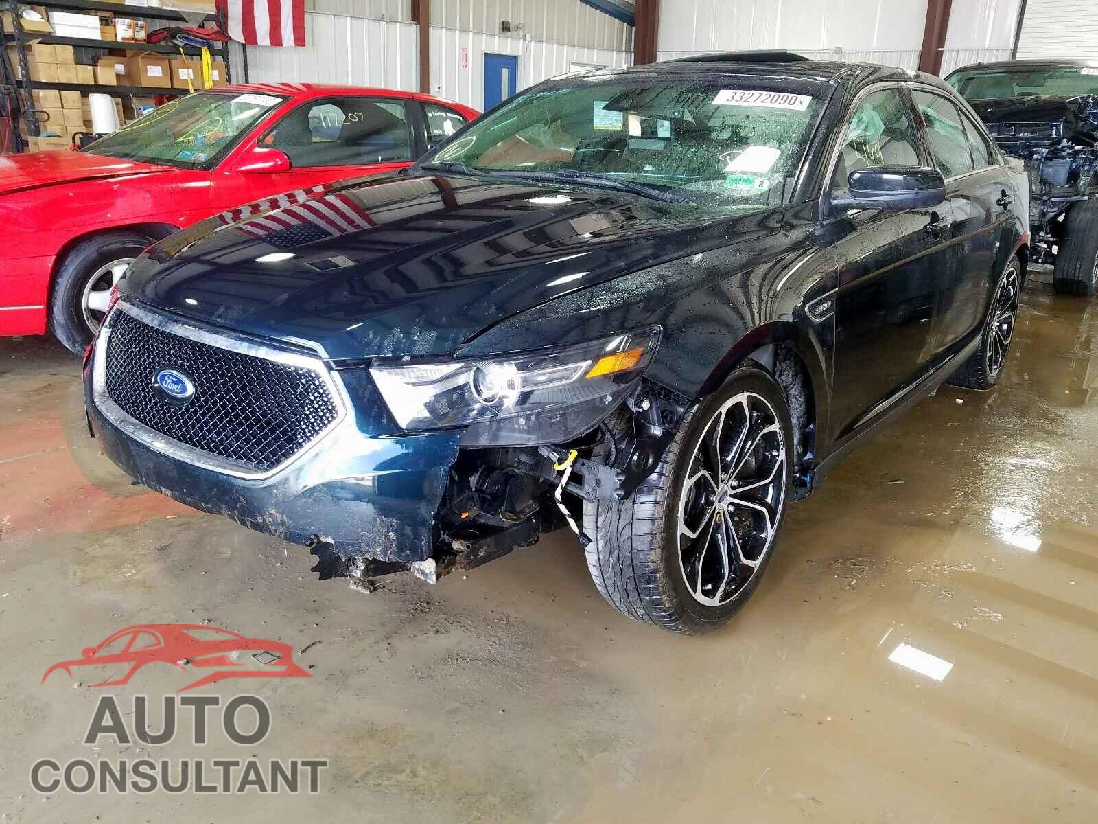 FORD TAURUS 2015 - 3CZRU6H52NM746379