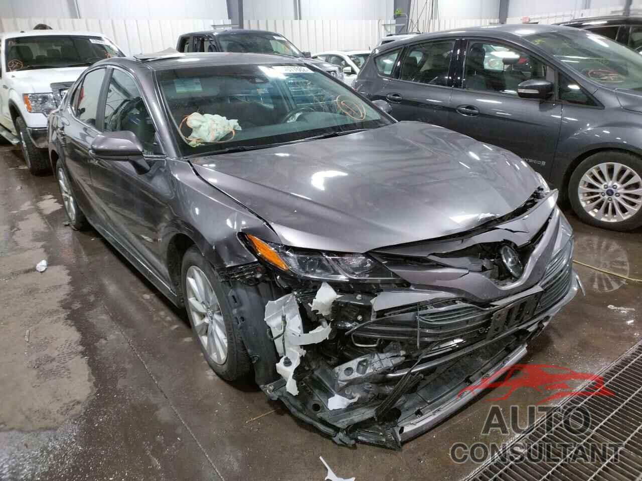 TOYOTA CAMRY 2018 - 4T1B11HK3JU134492