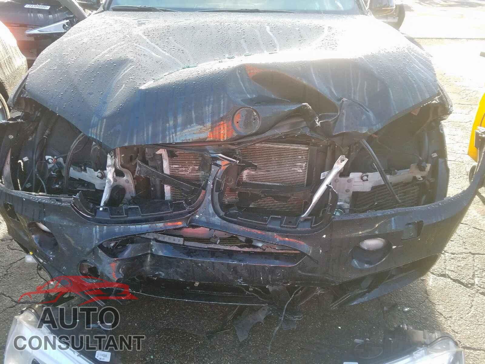 BMW X6 2015 - 2HGFC2F65KH540968