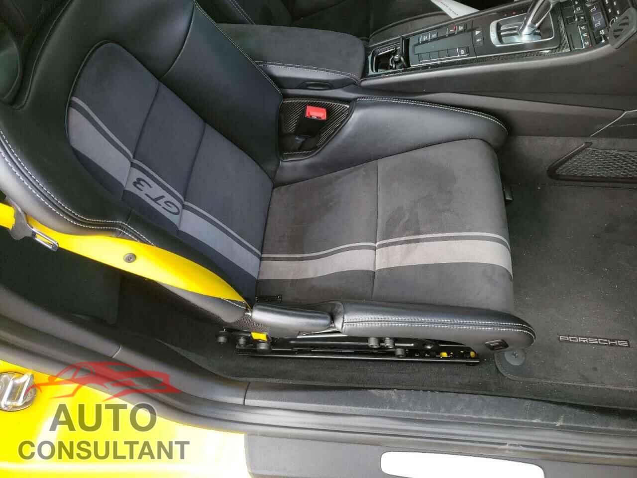 PORSCHE 911 2018 - WP0AC2A94JS175586