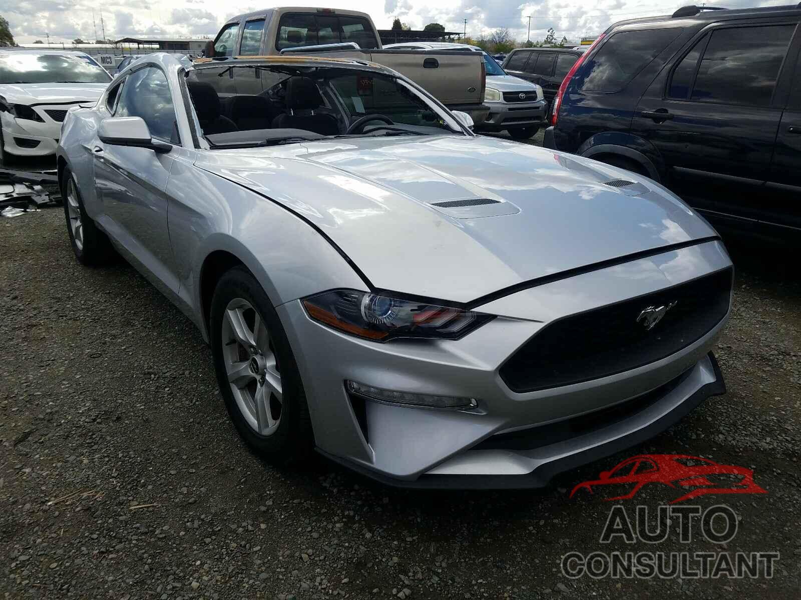 FORD MUSTANG 2018 - 1FA6P8TH0J5105492