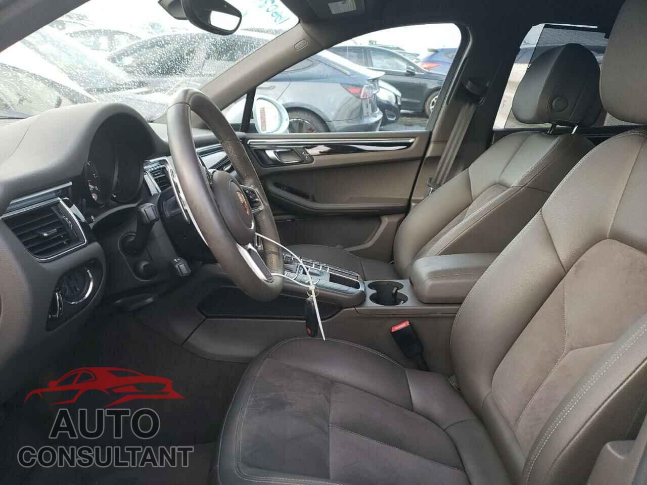 PORSCHE MACAN 2017 - WP1AA2A54HLB81748