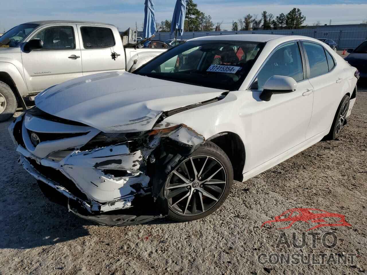 TOYOTA CAMRY 2021 - 4T1G11AK1MU570701