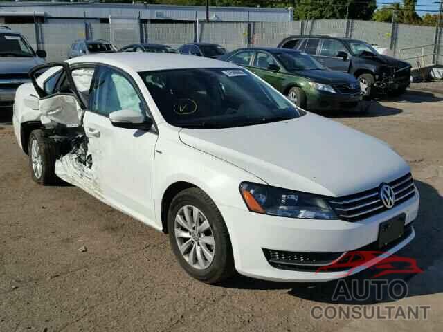 VOLKSWAGEN PASSAT 2015 - 1VWAT7A34FC081036