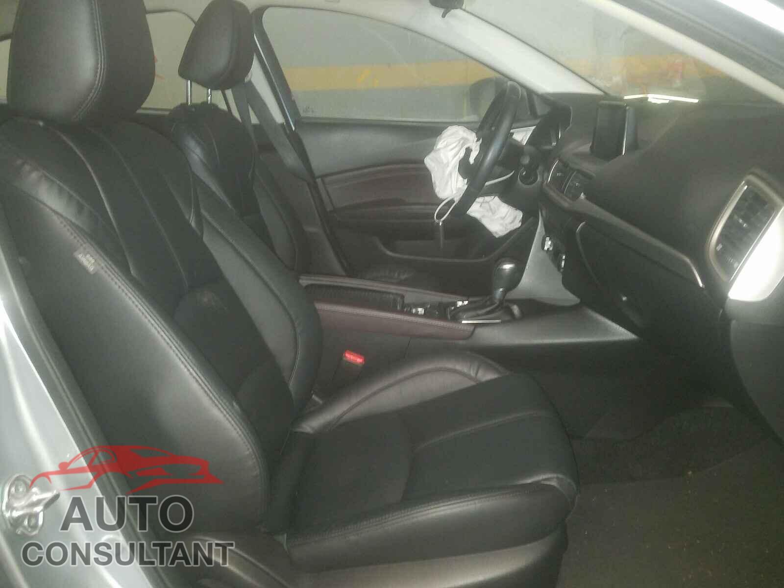 MAZDA 3 2017 - 3MZBN1V79HM102263