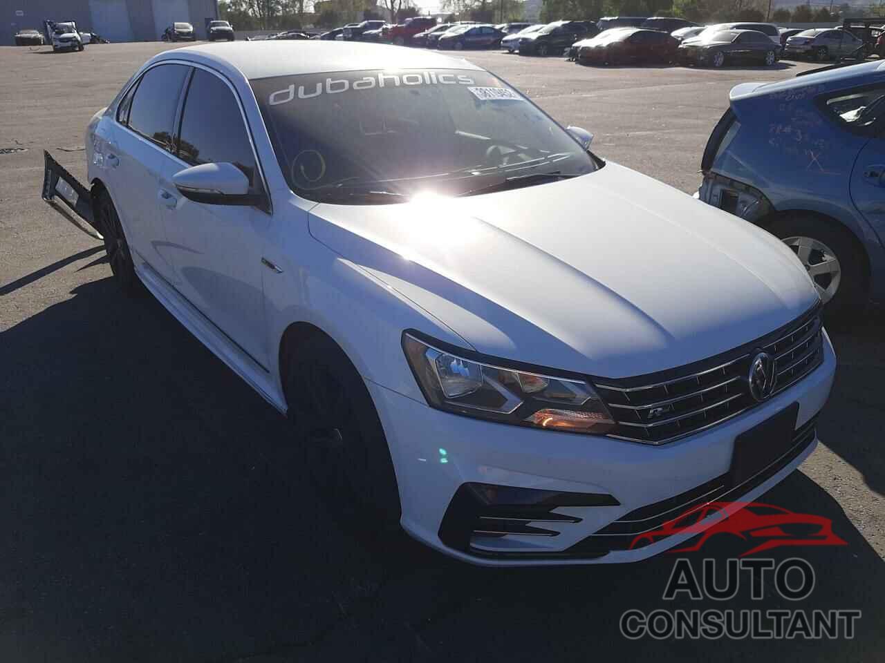 VOLKSWAGEN PASSAT 2017 - 1VWDT7A32HC079608