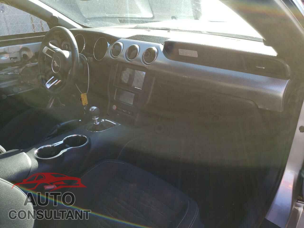 FORD MUSTANG 2017 - 1FA6P8CF0H5247477
