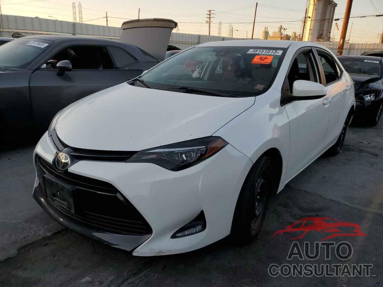TOYOTA COROLLA 2018 - 5YFBURHE1JP837896