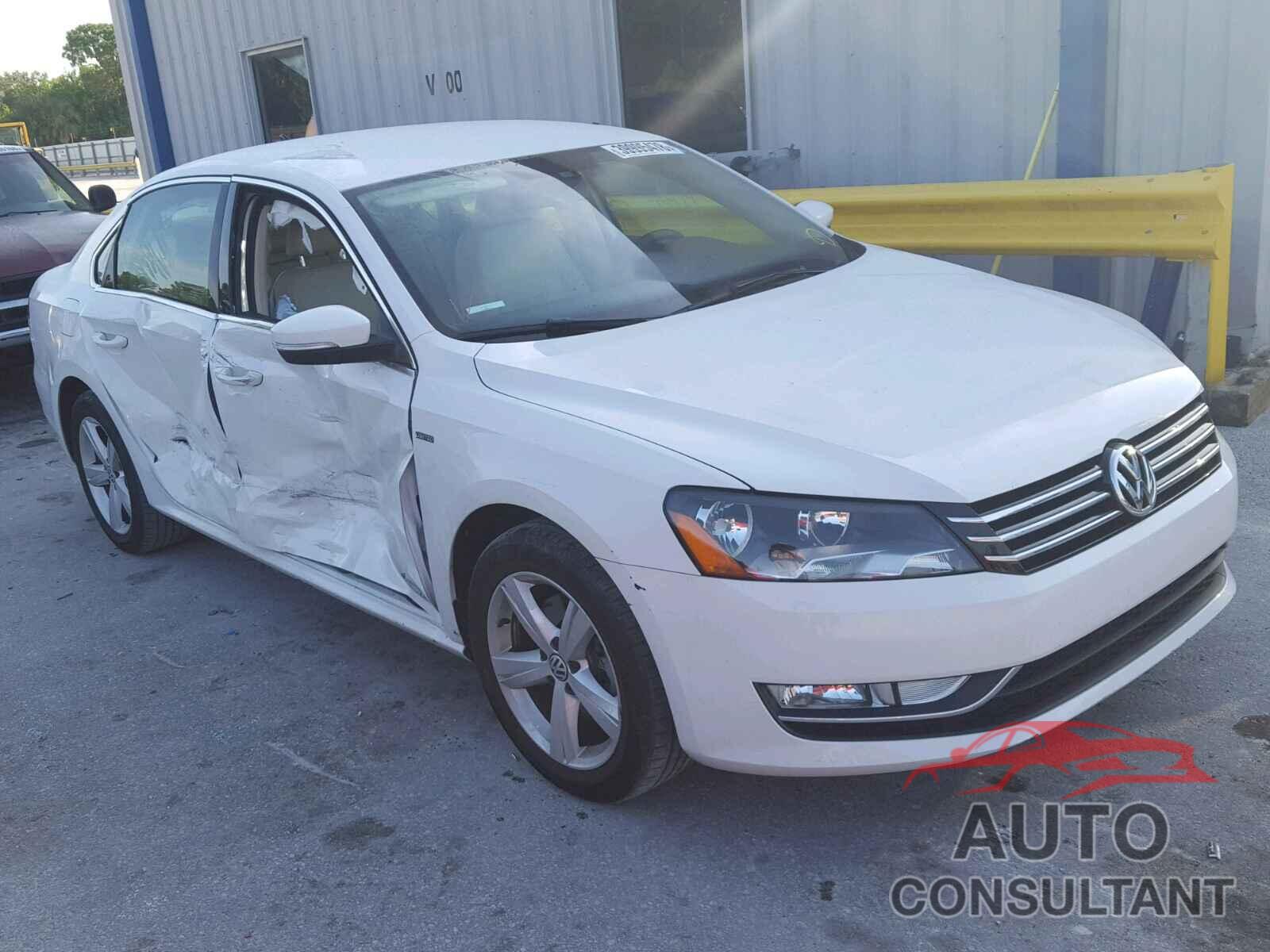 VOLKSWAGEN PASSAT 2015 - 1VWAS7A31FC112097