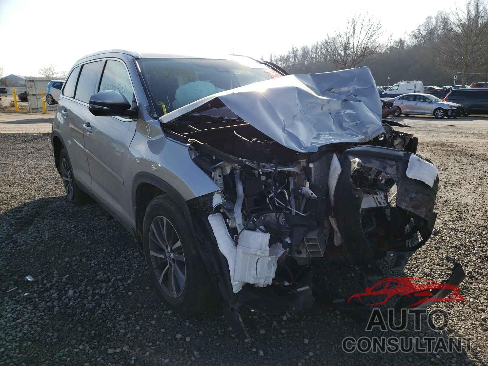 TOYOTA HIGHLANDER 2019 - 5TDJZRFH7KS613695