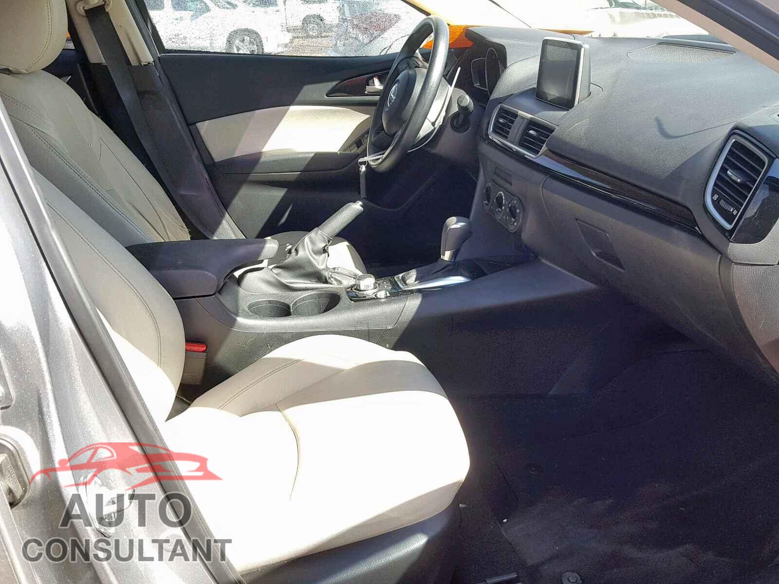 MAZDA 3 2016 - 3VWB67AJ4HM200487