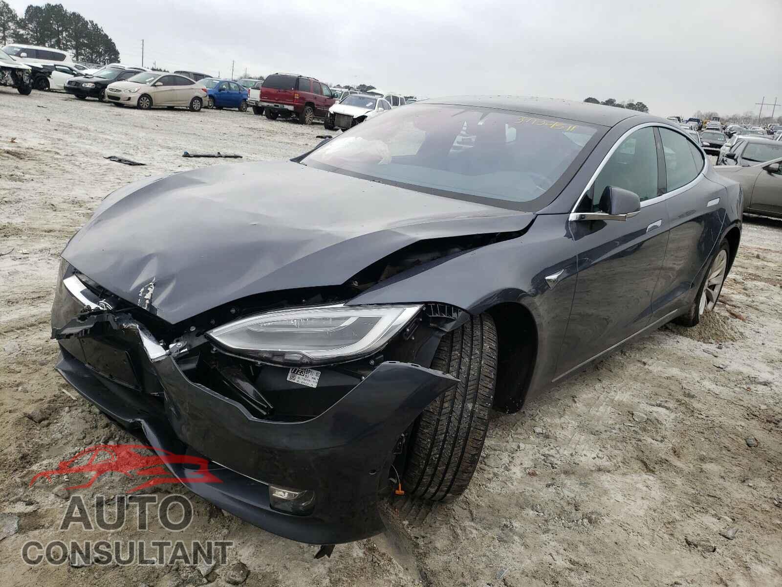 TESLA MODEL S 2019 - 5YJSA1E23KF304000