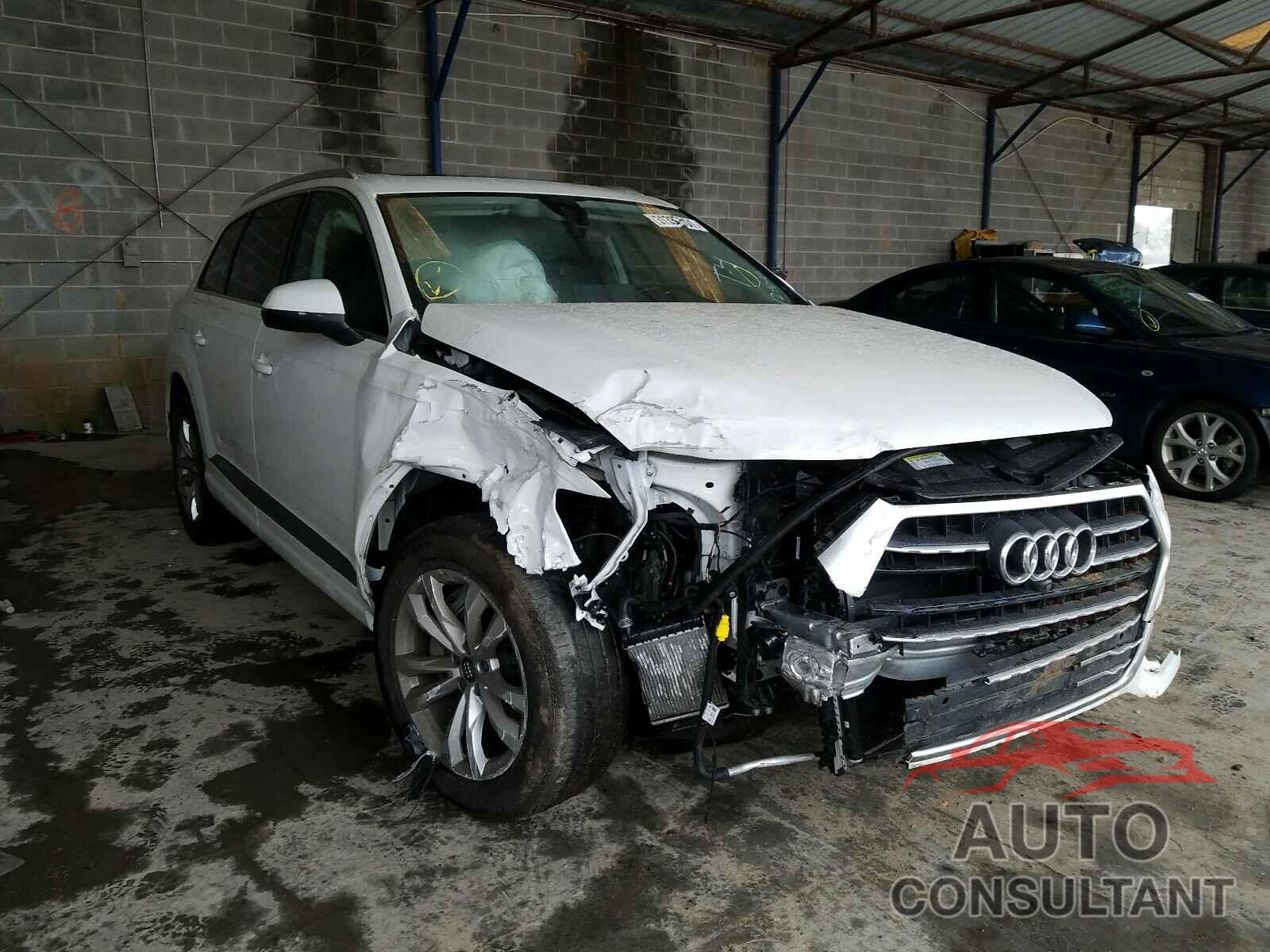 AUDI Q7 2019 - WA1LAAF70KD045837