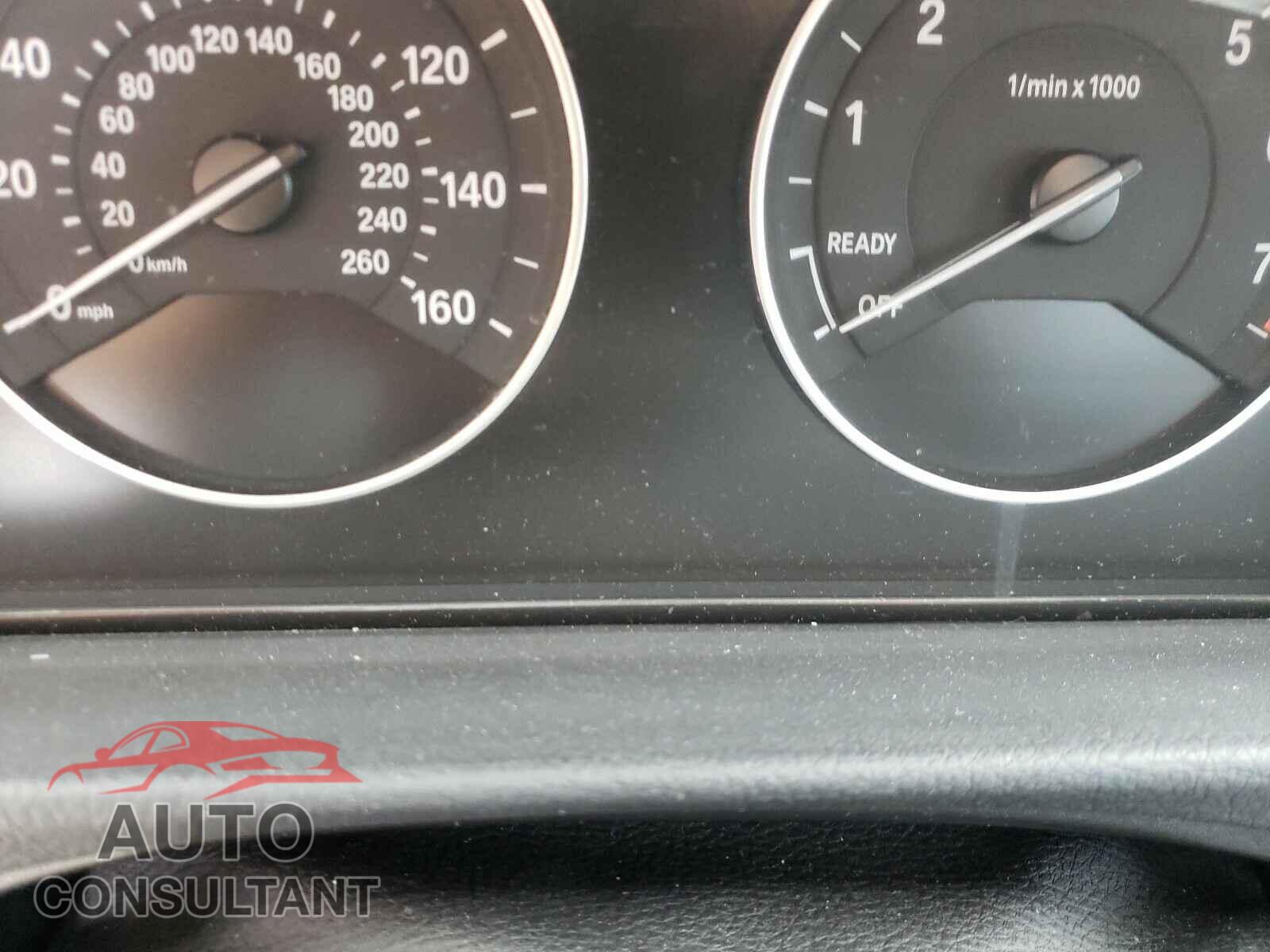 BMW 3 SERIES 2016 - WBA8E1G55GNU12355