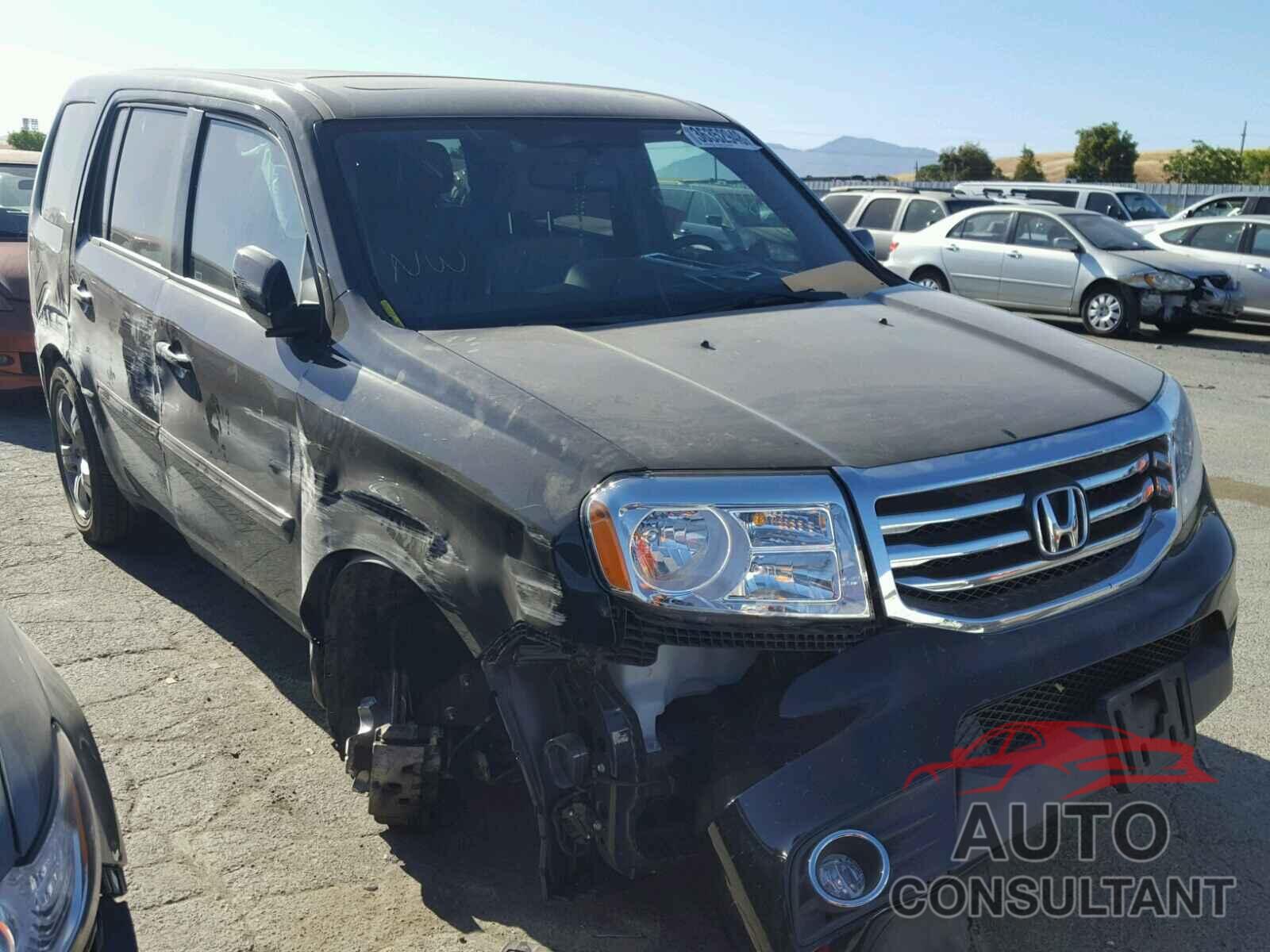 HONDA PILOT 2015 - 5FNYF3H56FB029354
