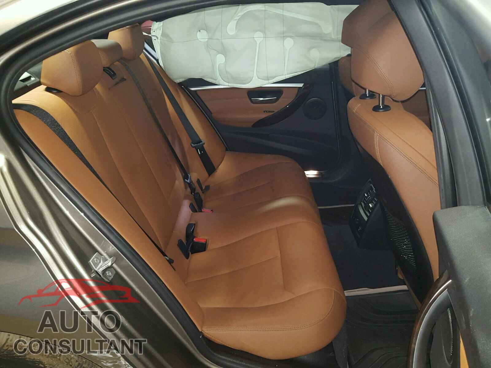 BMW 3 SERIES 2016 - WBA8E3G57GNU05256