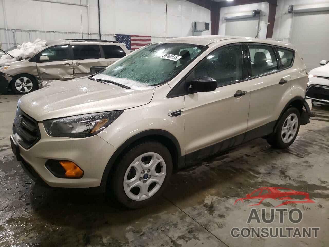 FORD ESCAPE 2018 - 1FMCU0F78JUA64413