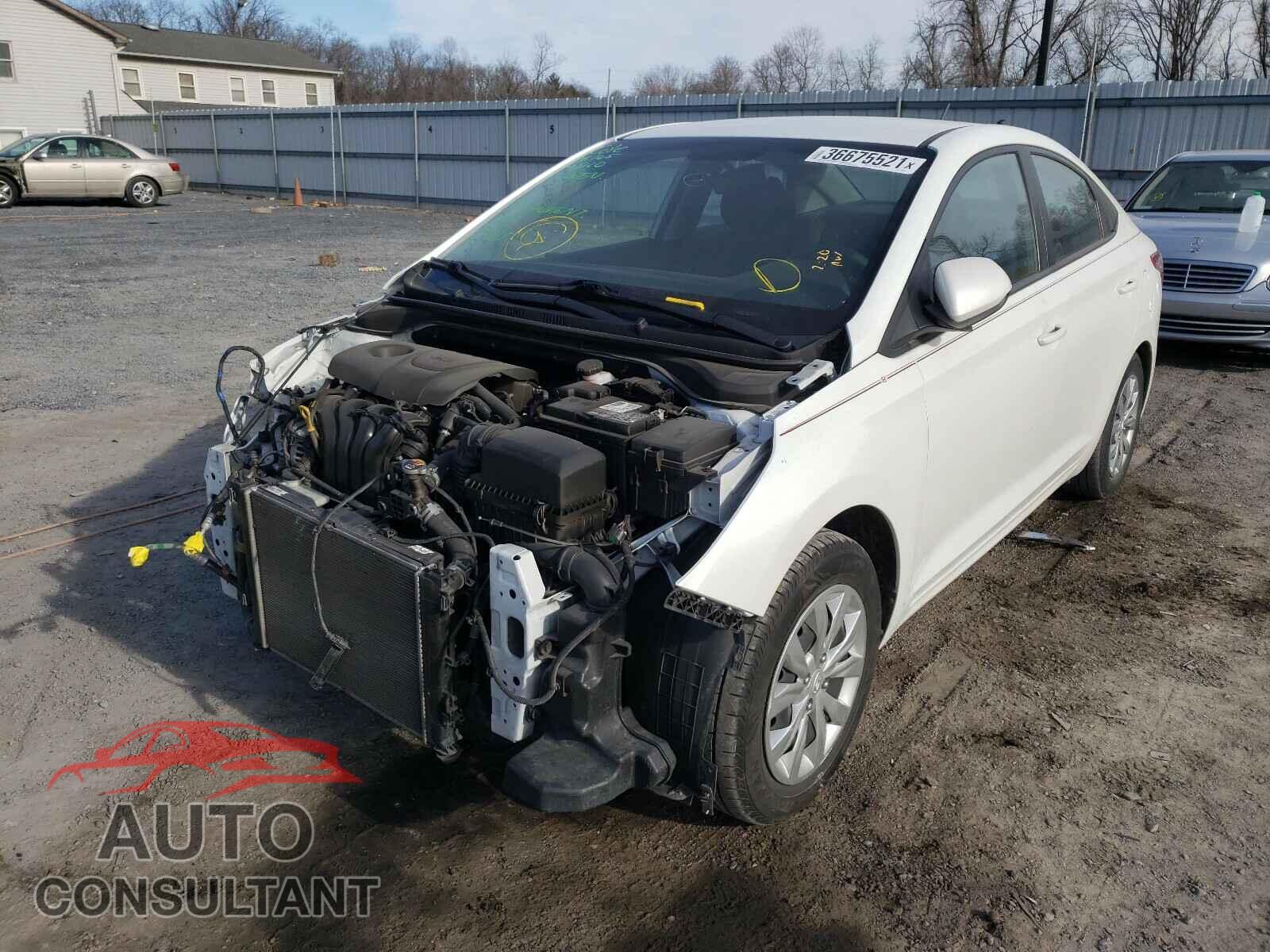 HYUNDAI ACCENT 2018 - 3KPC24A37JE014395