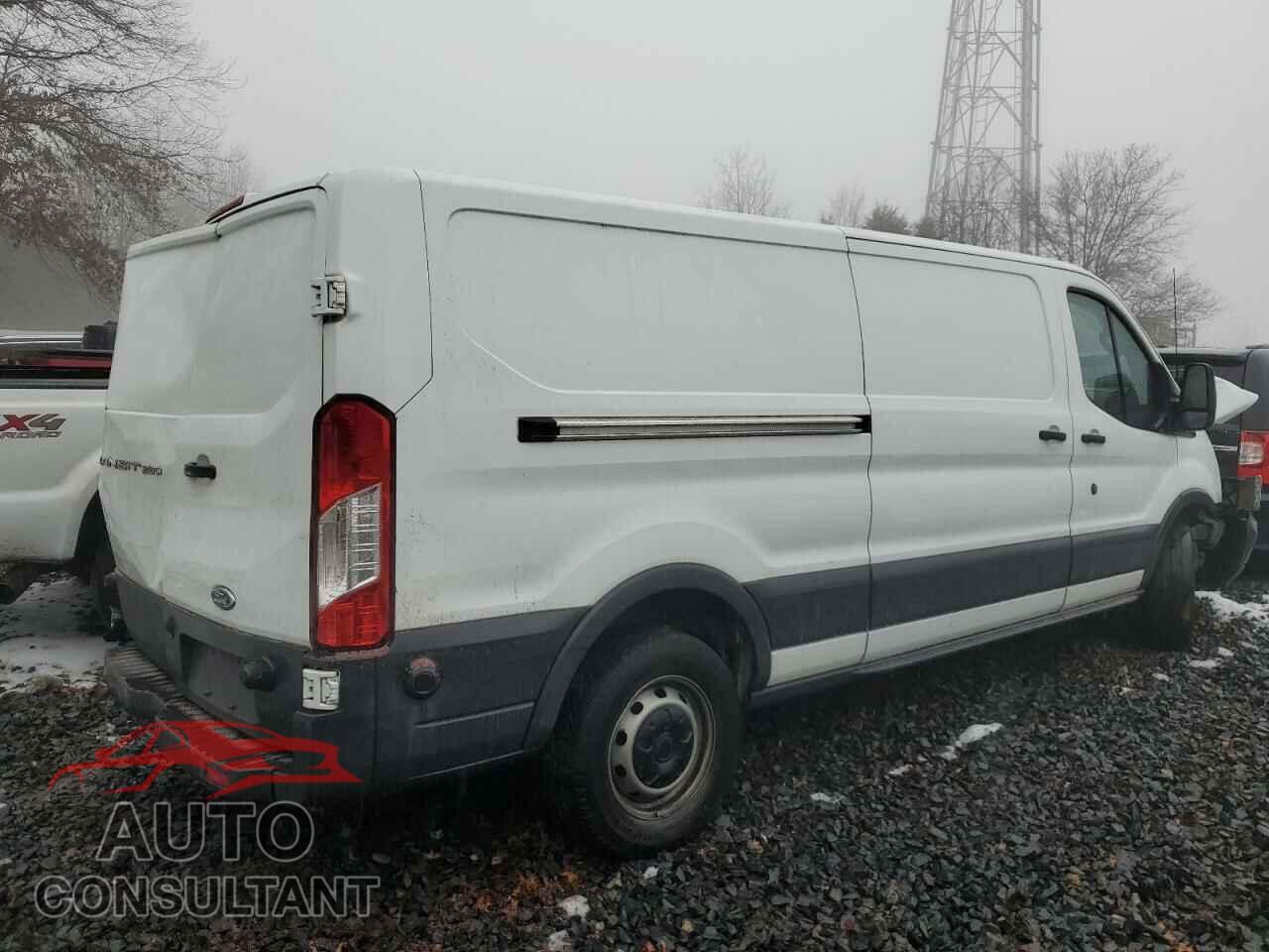 FORD TRANSIT 2017 - 1FTYR2YM2HKB42071