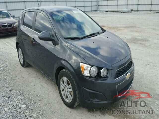 CHEVROLET SONIC 2015 - 1G1JC6SH5F4149046