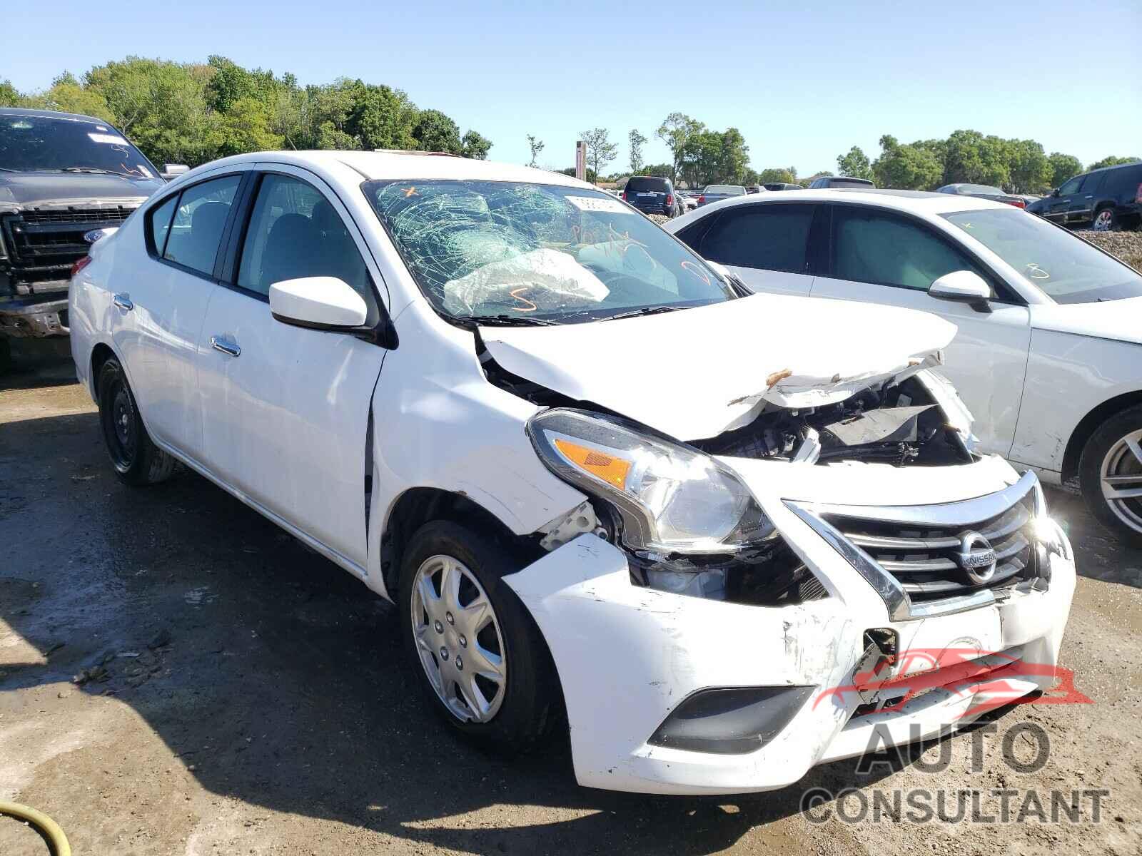 NISSAN VERSA 2017 - 3N1CN7AP7HK418890