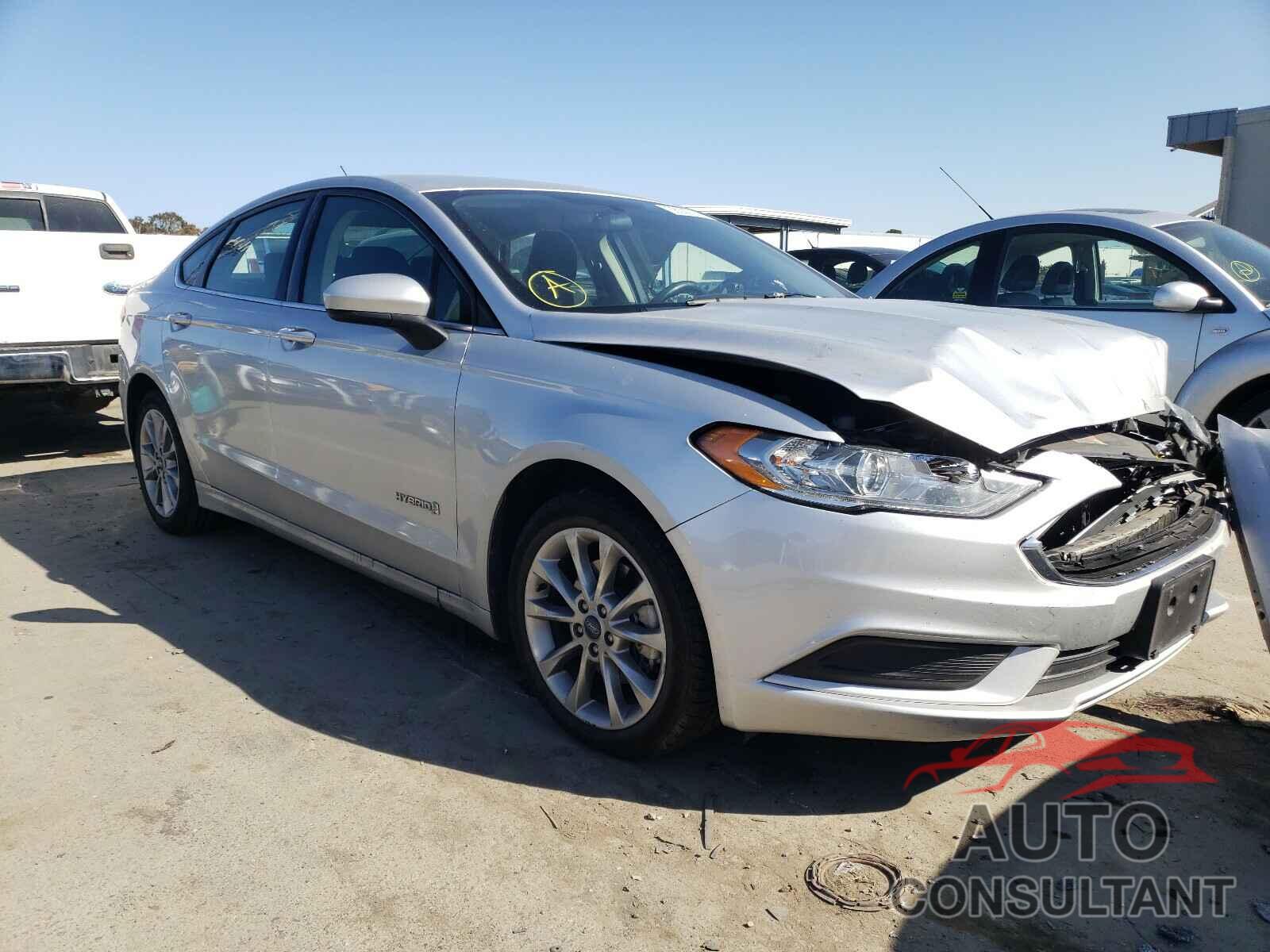 FORD FUSION 2017 - 3FA6P0LU5HR386274