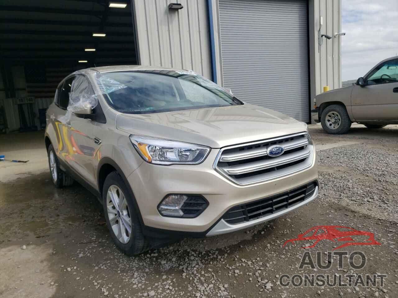 FORD ESCAPE 2017 - 1FMCU0GD4HUC09025
