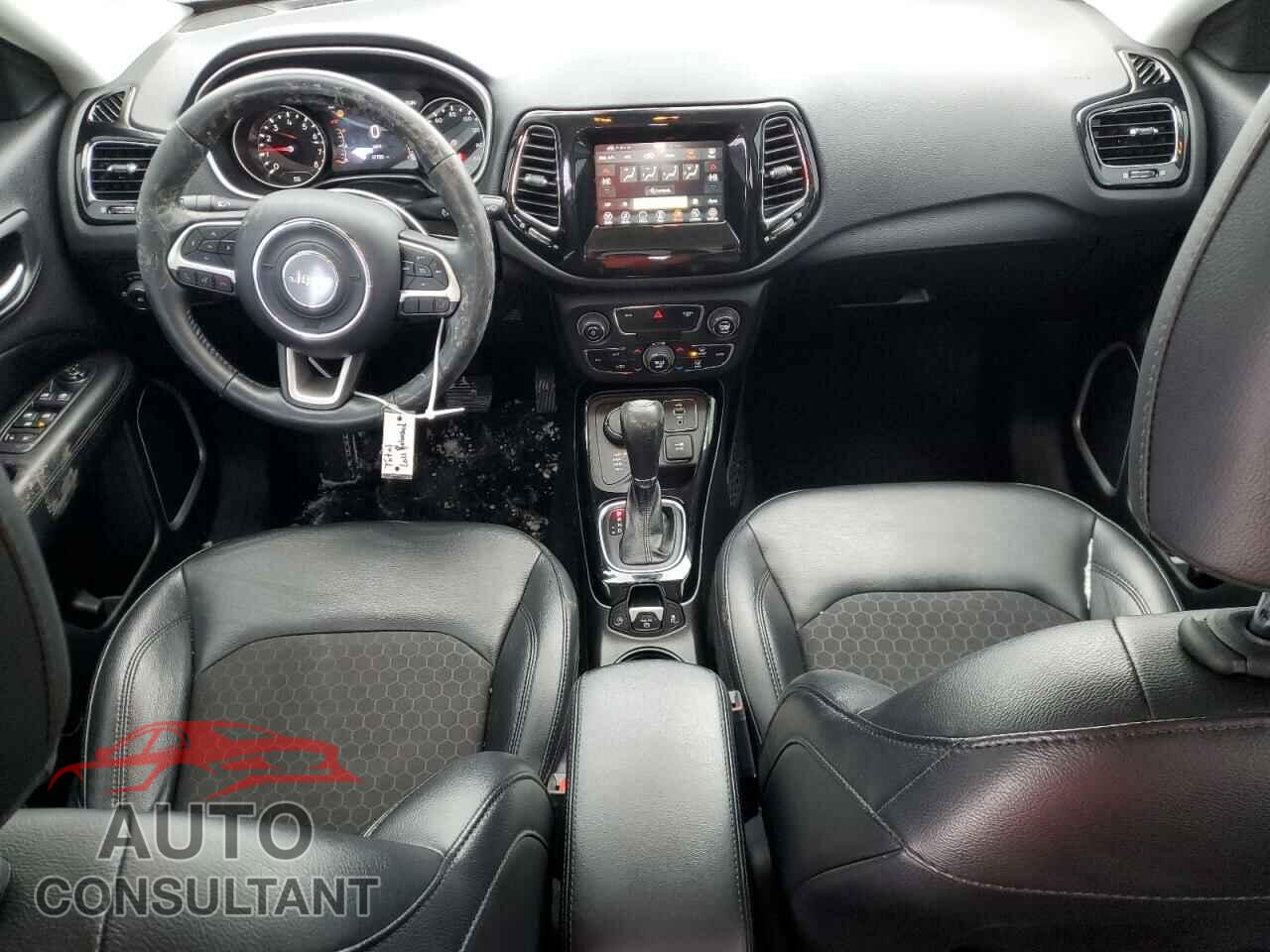 JEEP COMPASS 2019 - 3C4NJDBB3KT599720