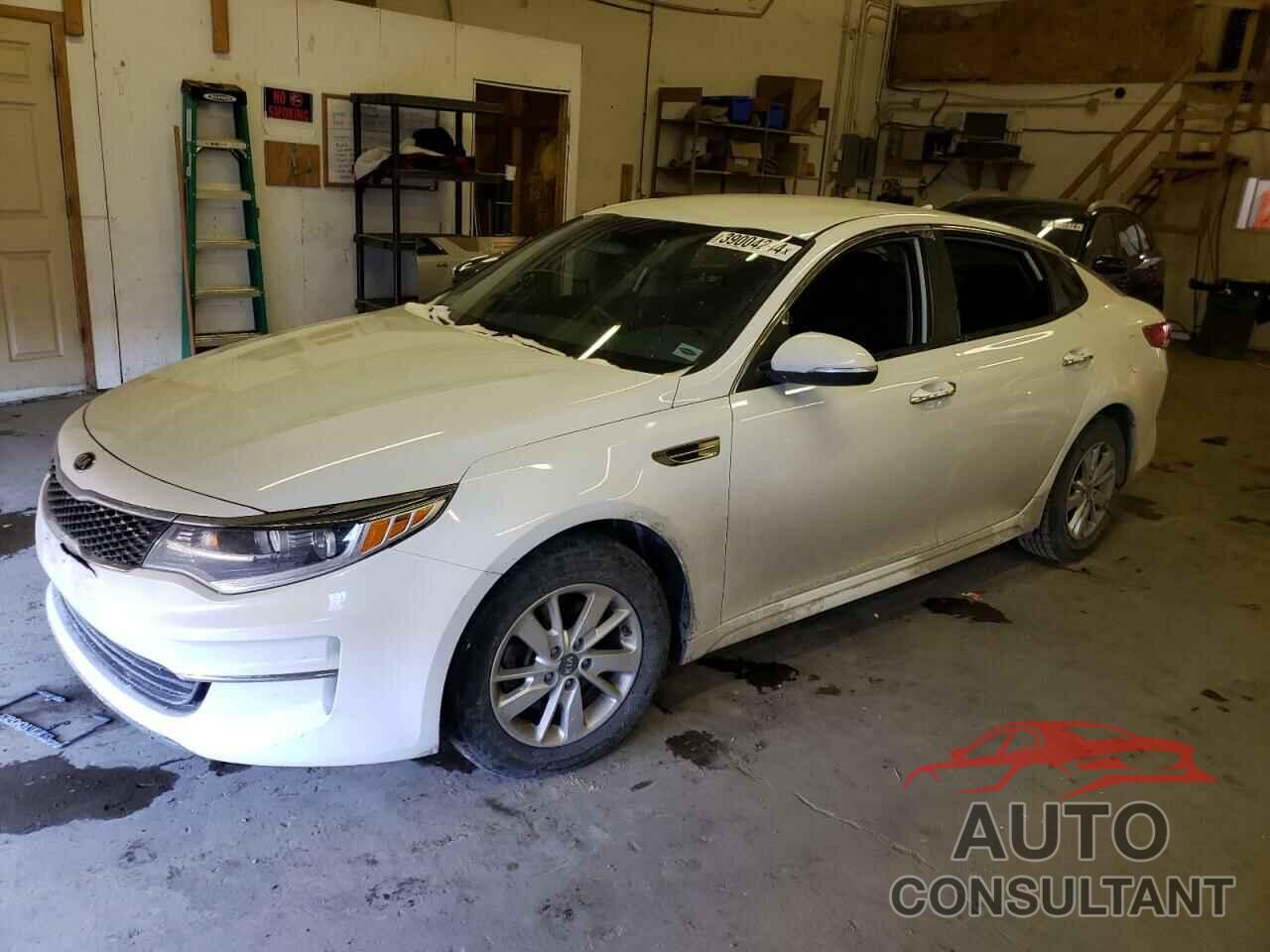 KIA OPTIMA 2018 - 5XXGT4L32JG187759